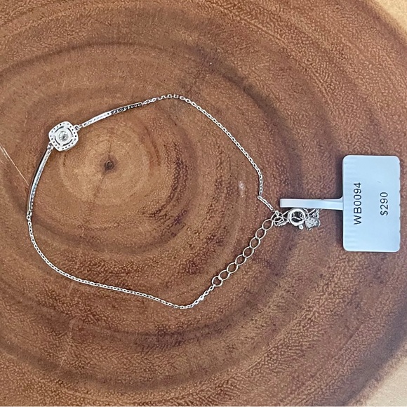 Moissanite Solitaire With Square Halo Adjustable Chain Bracelet in 925 Silver - Picture 5 of 7